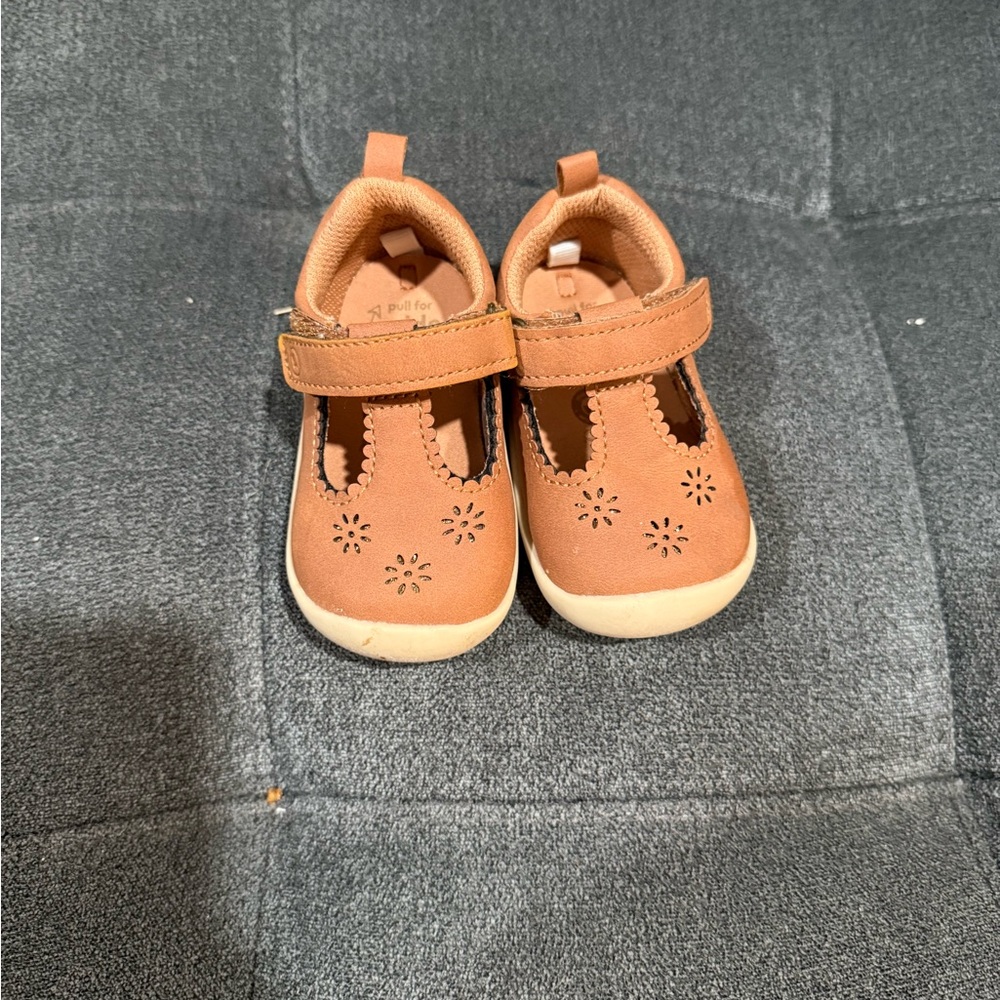 Stride Rite Shoes - Picture 2 of 4